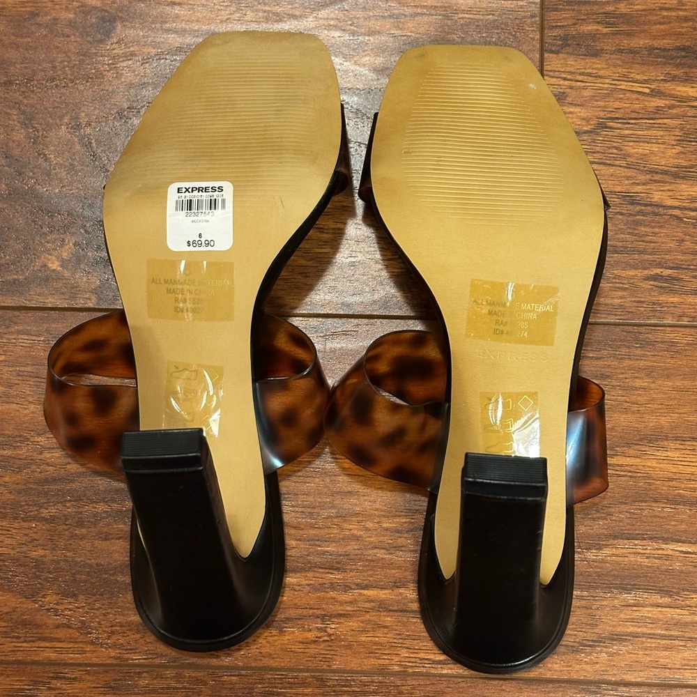 Express Tortoise Shell Patterned Heels, NEW - Picture 3 of 3